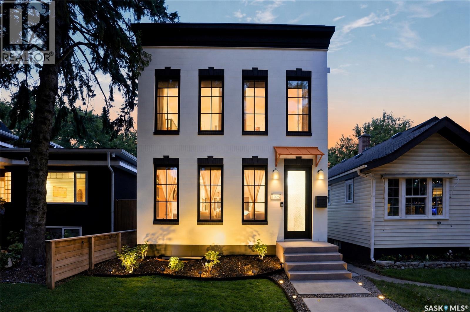 1029 Colony Street, Saskatoon, SK