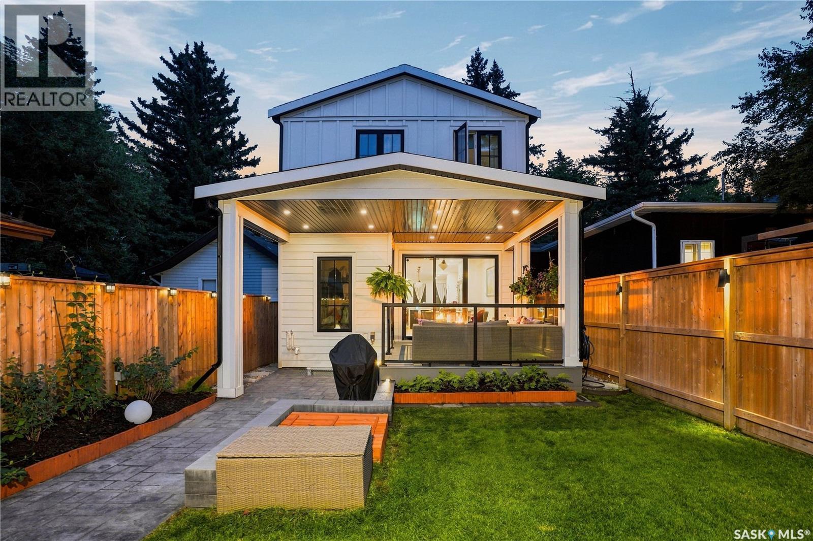 1029 Colony Street, Saskatoon, SK