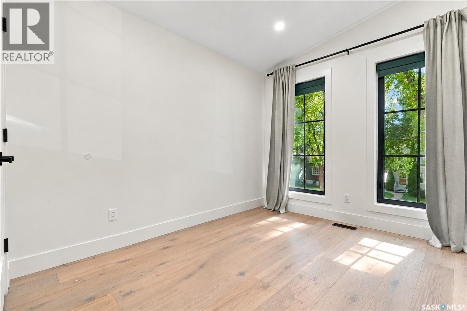 1029 Colony Street, Saskatoon, SK