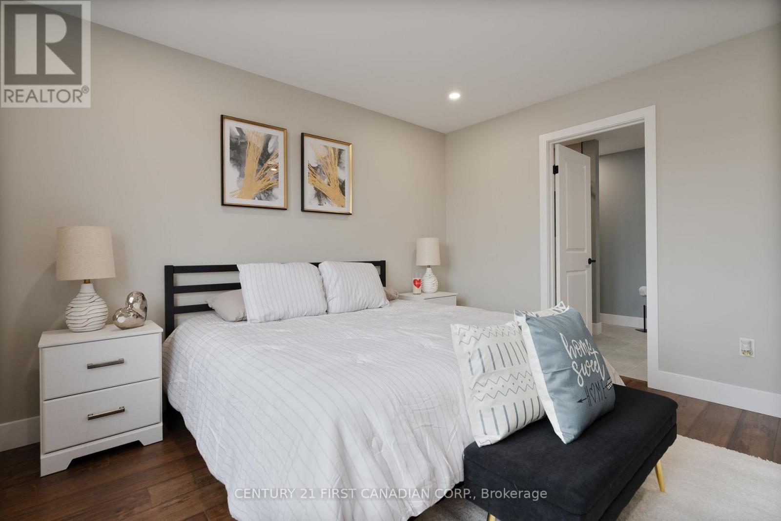 44 Postma Crescent, North Middlesex (Ailsa Craig), ON
