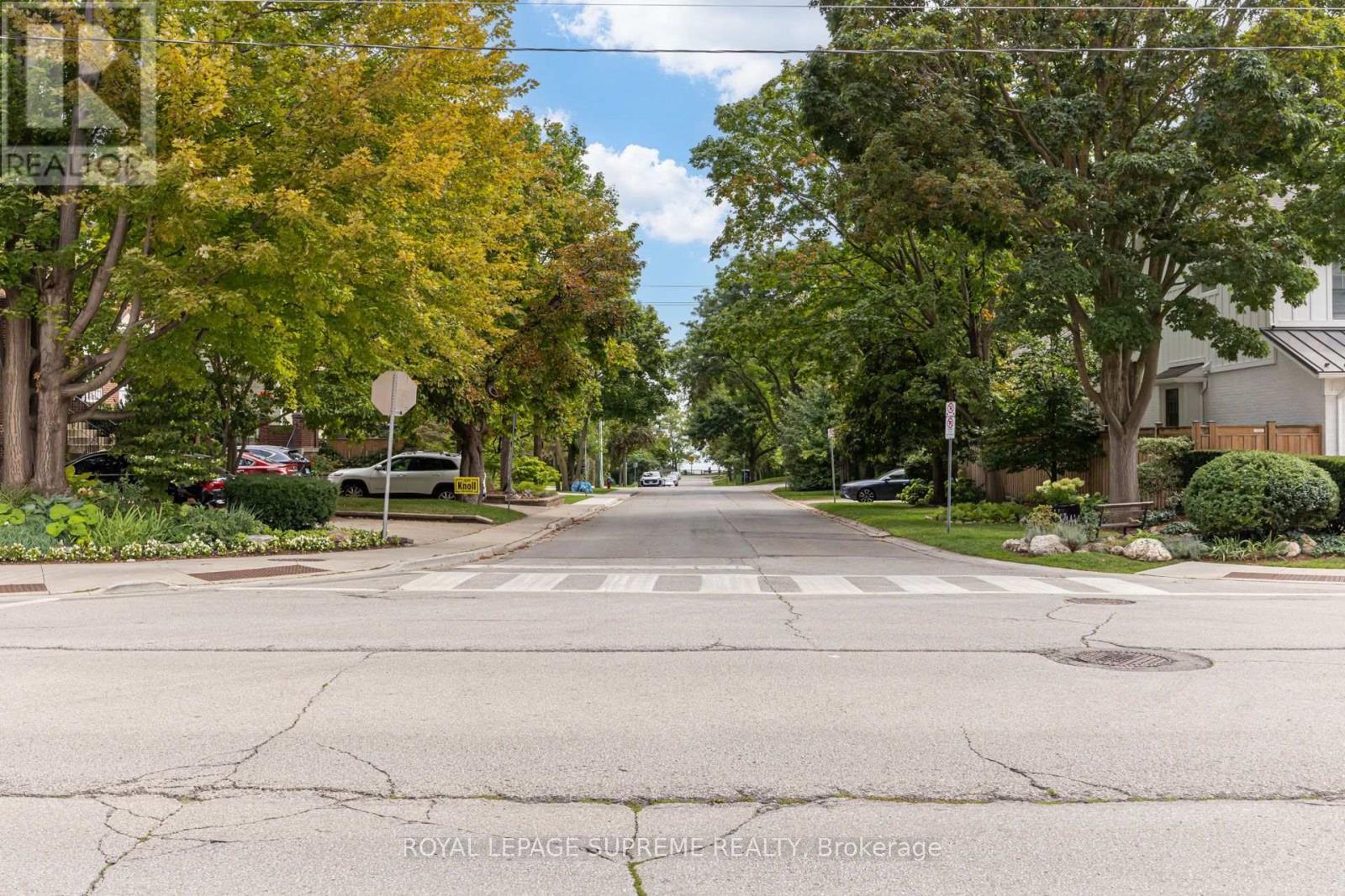 204 - 221 Robinson Street E, Oakville, ON