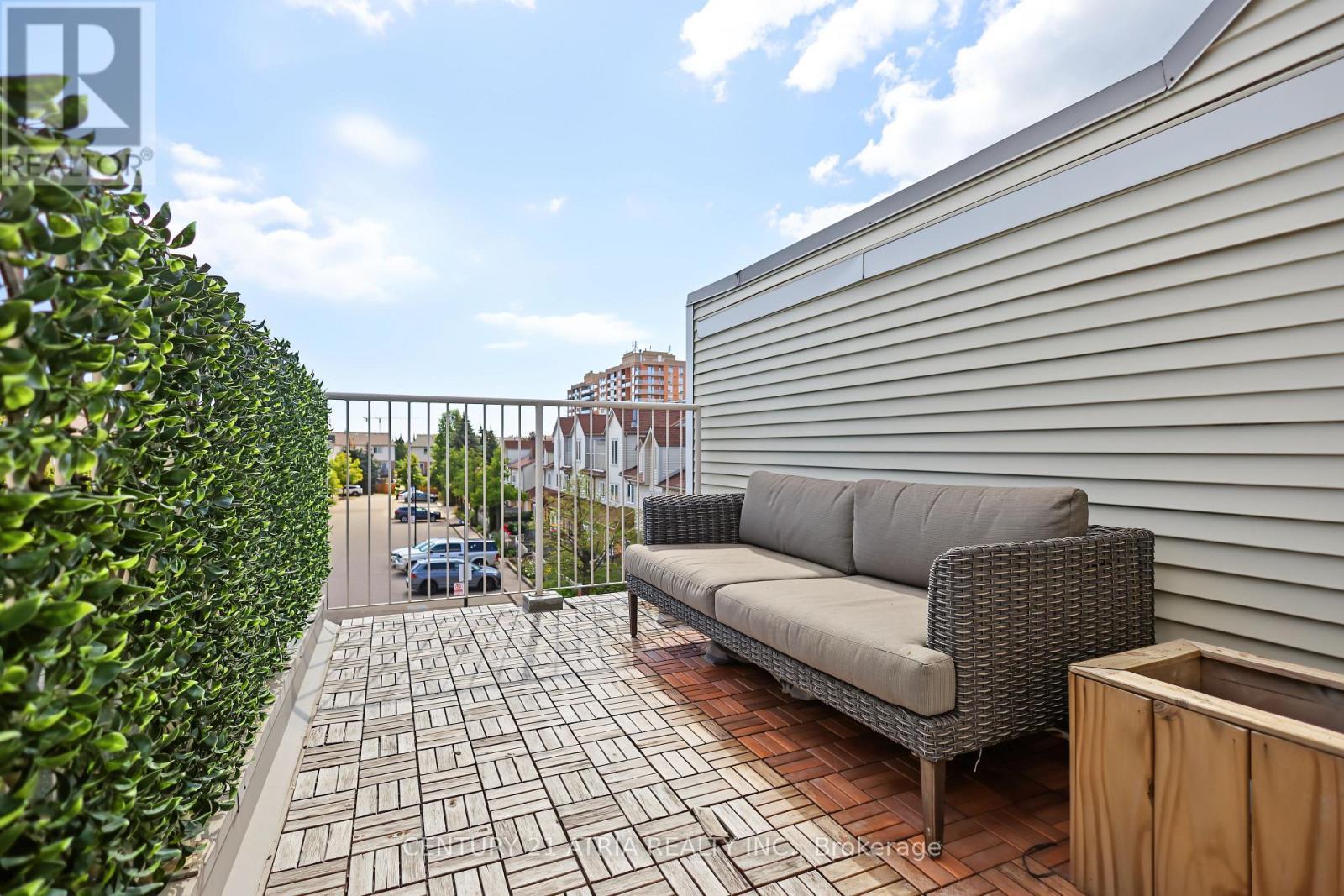 5 - 1241 Parkwest Place, Mississauga, ON