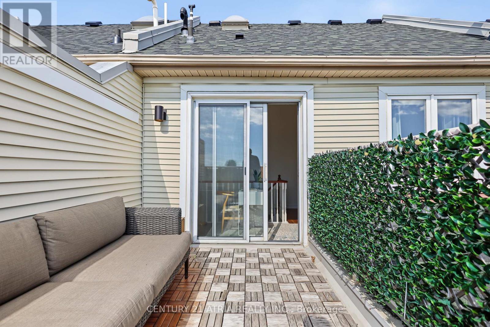 5 - 1241 Parkwest Place, Mississauga, ON