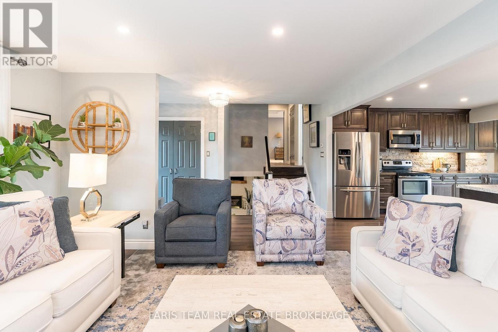 2032 Chantler Street, Innisfil, ON