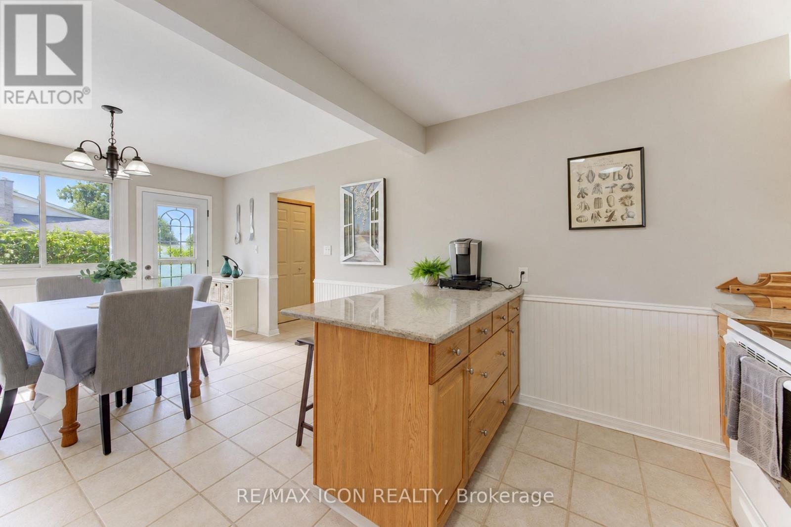 31 Grosbeak Road, Woolwich, ON