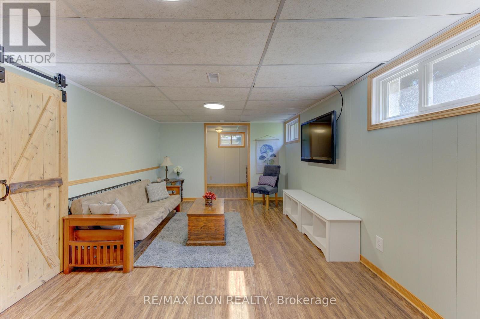 31 Grosbeak Road, Woolwich, ON