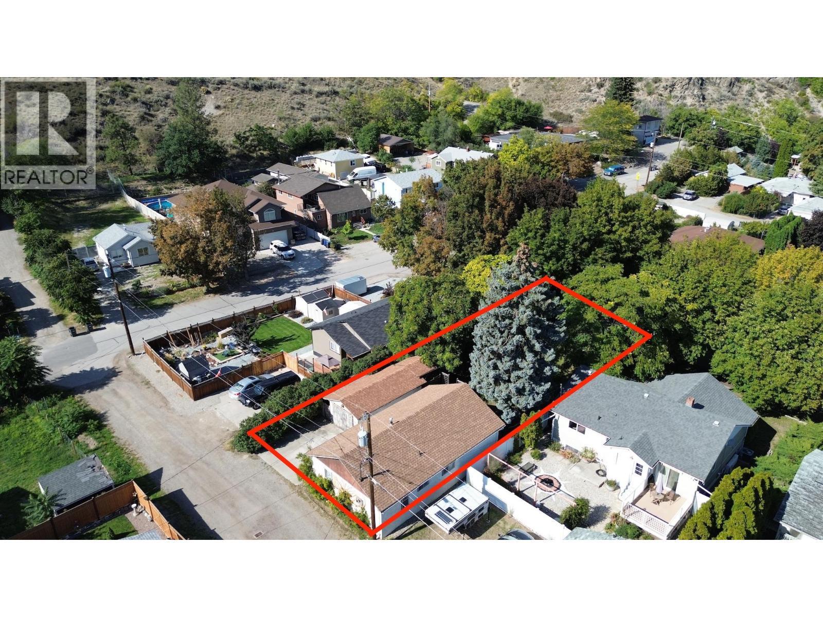 875 Tilton Avenue, Oliver, BC