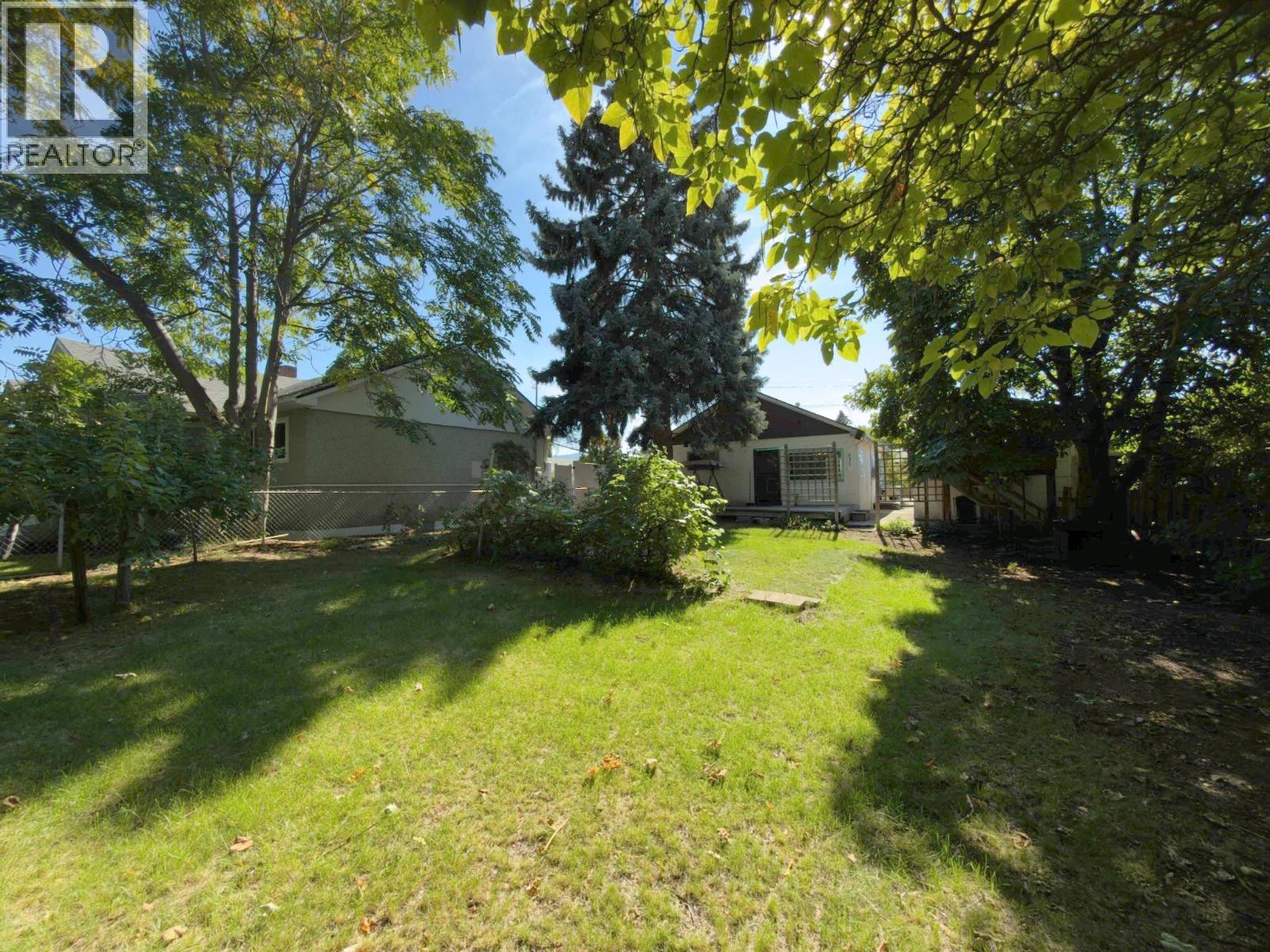 875 Tilton Avenue, Oliver, BC