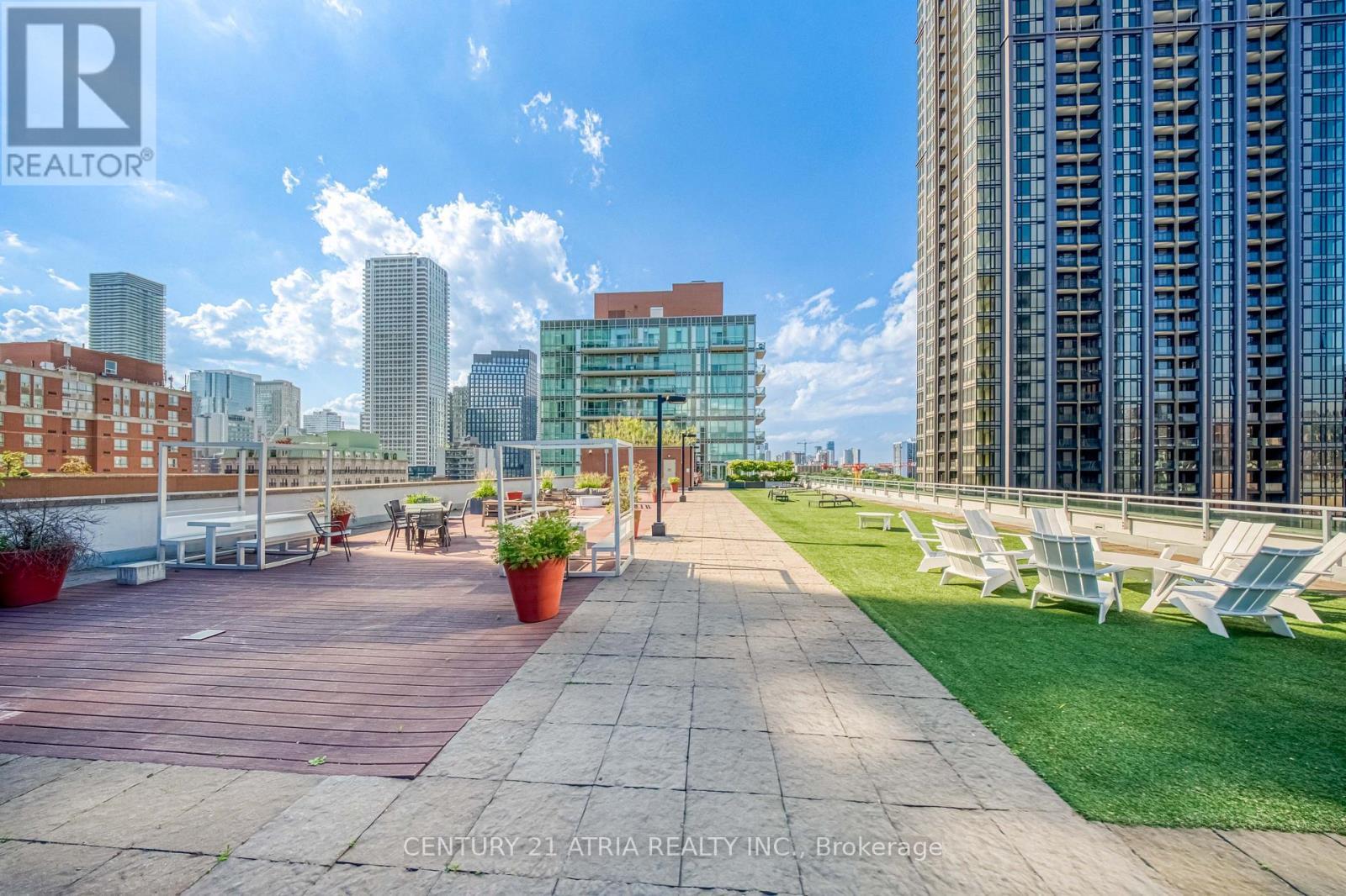 S703 - 112 George Street, Toronto, ON
