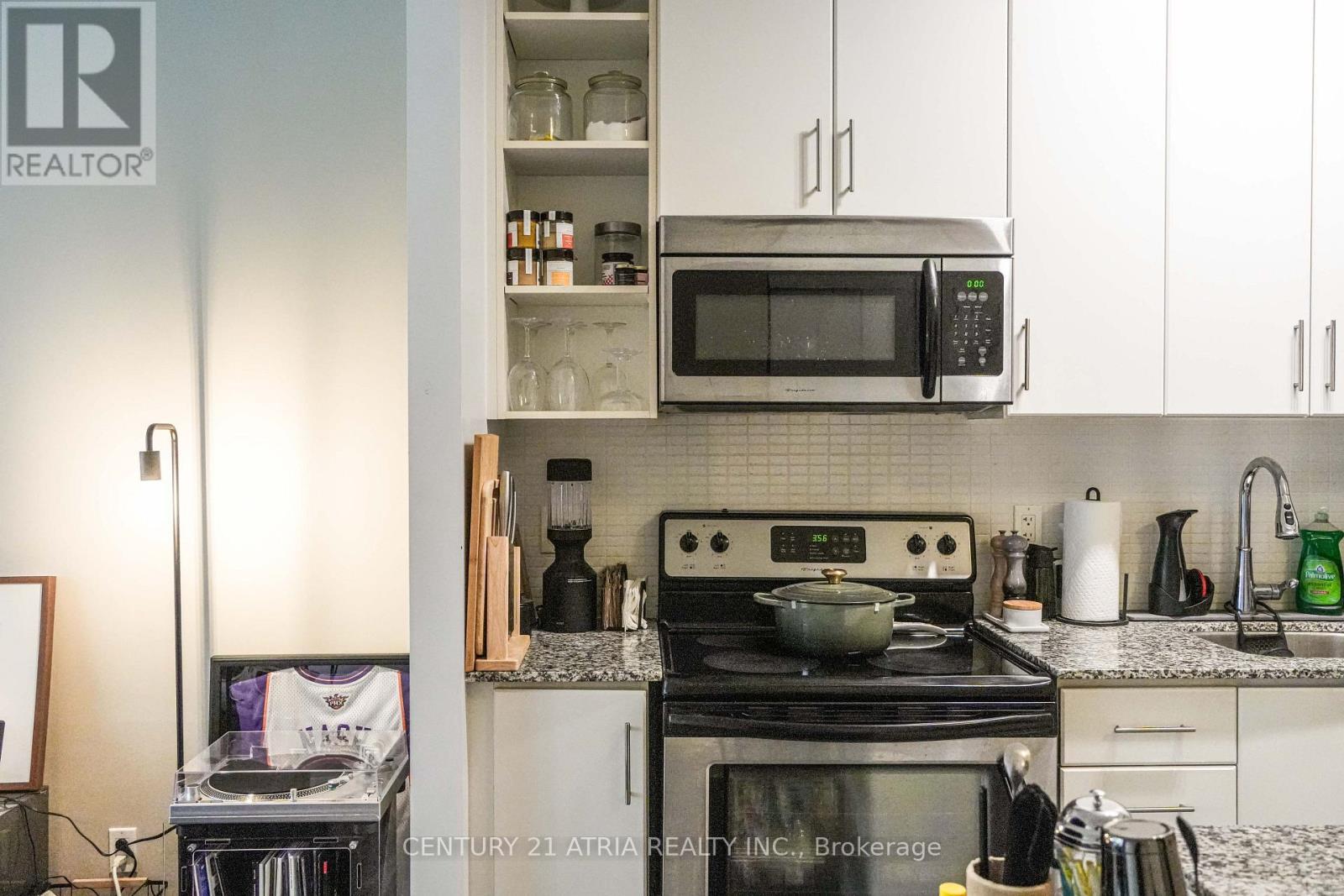 S703 - 112 George Street, Toronto, ON