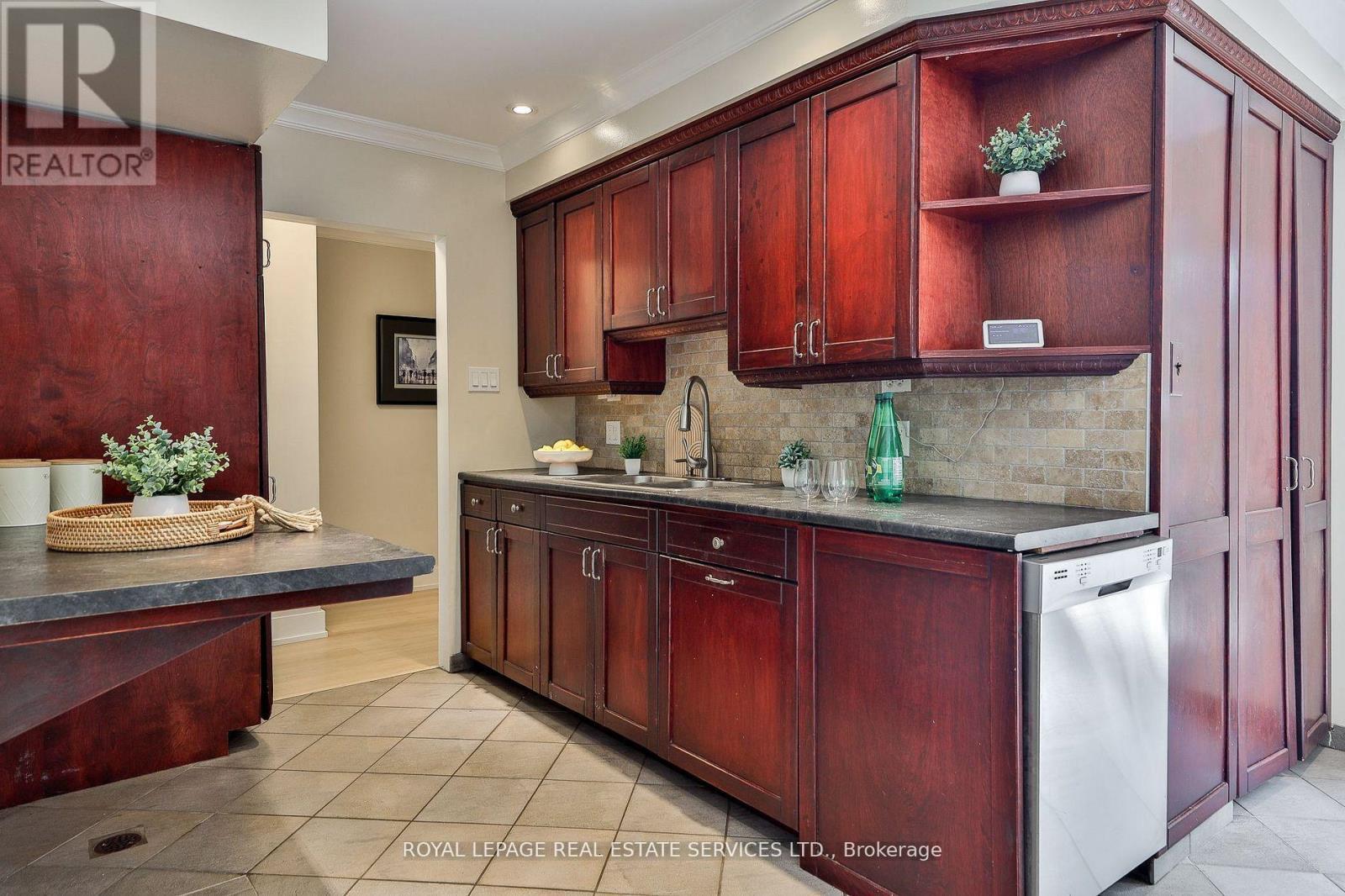 45 Doonaree Drive, Toronto, ON
