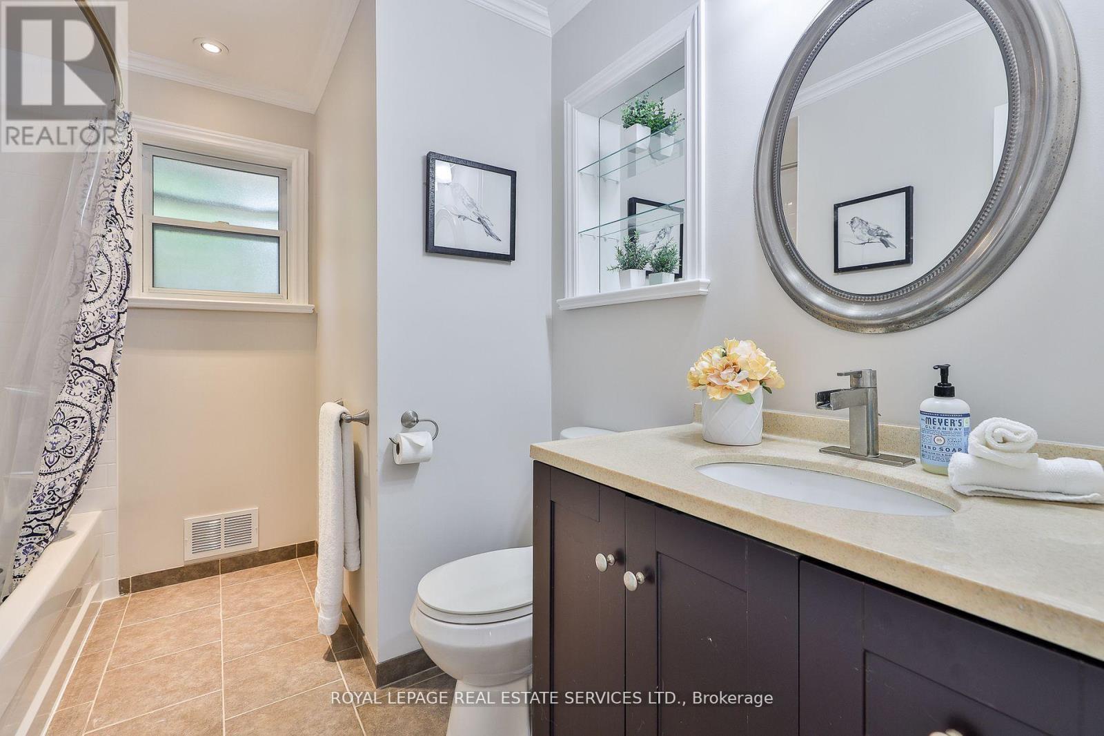 45 Doonaree Drive, Toronto, ON