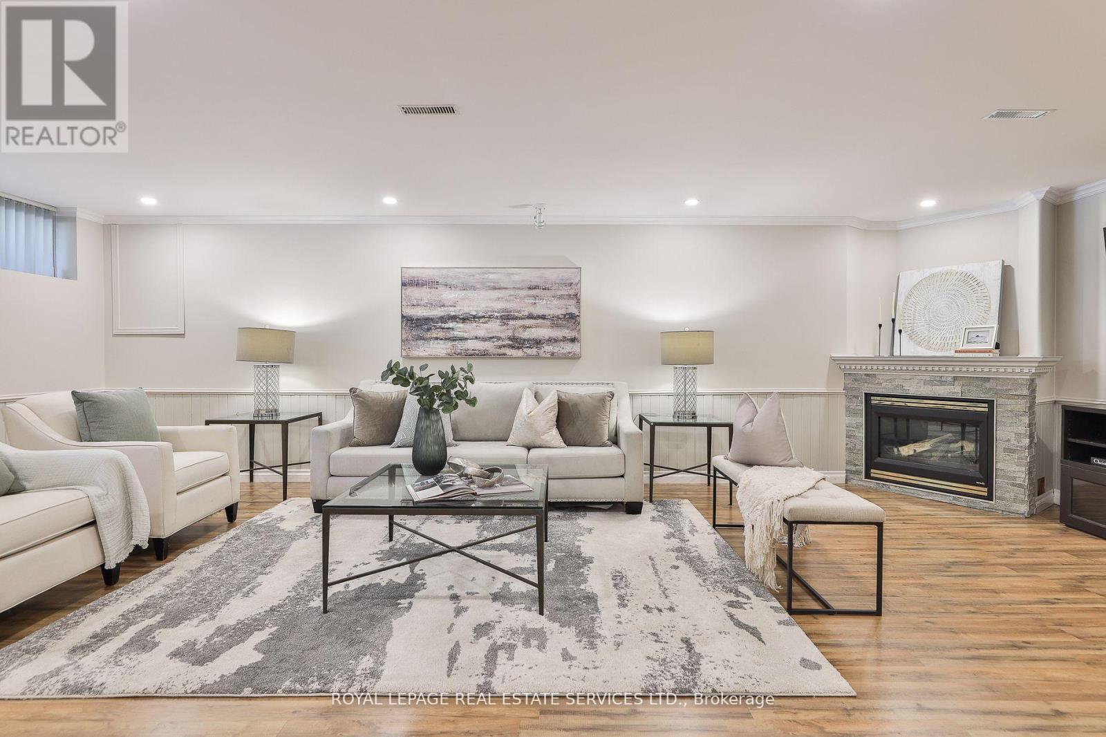 45 Doonaree Drive, Toronto, ON