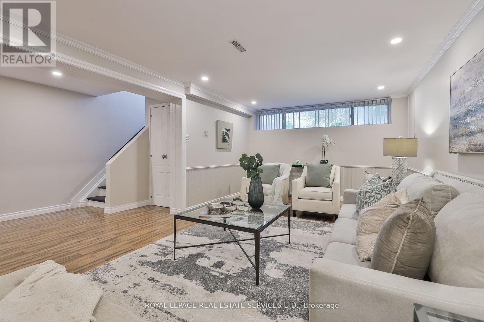45 Doonaree Drive, Toronto, ON