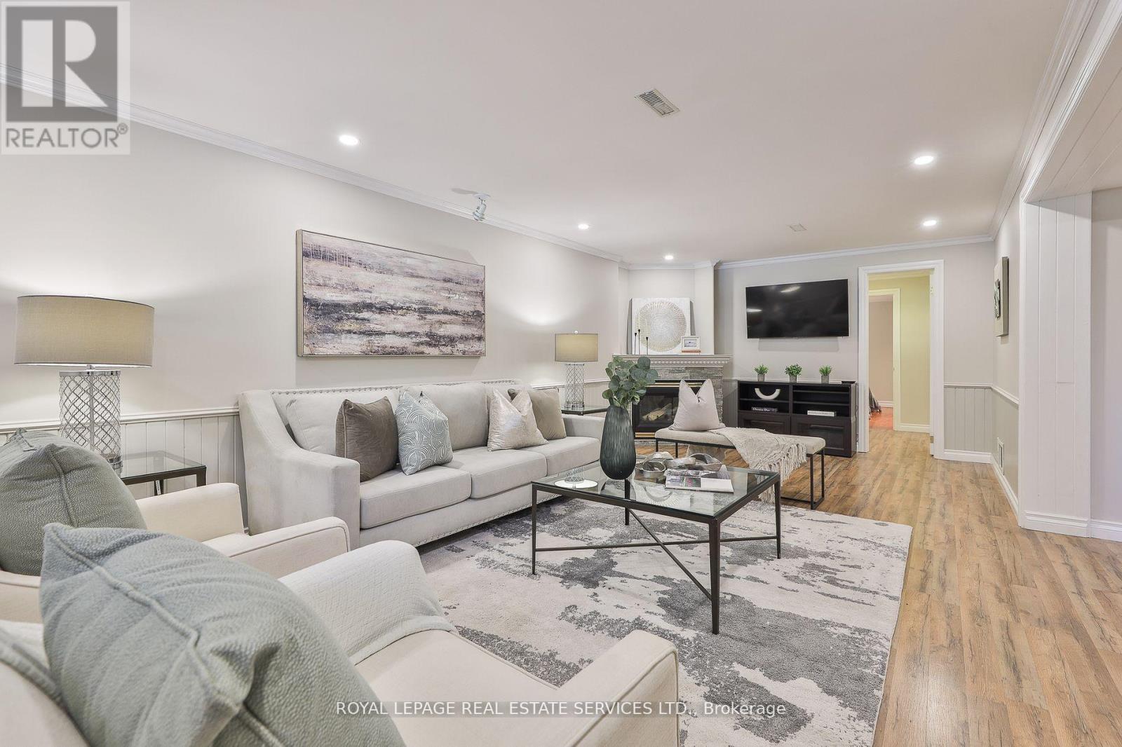 45 Doonaree Drive, Toronto, ON