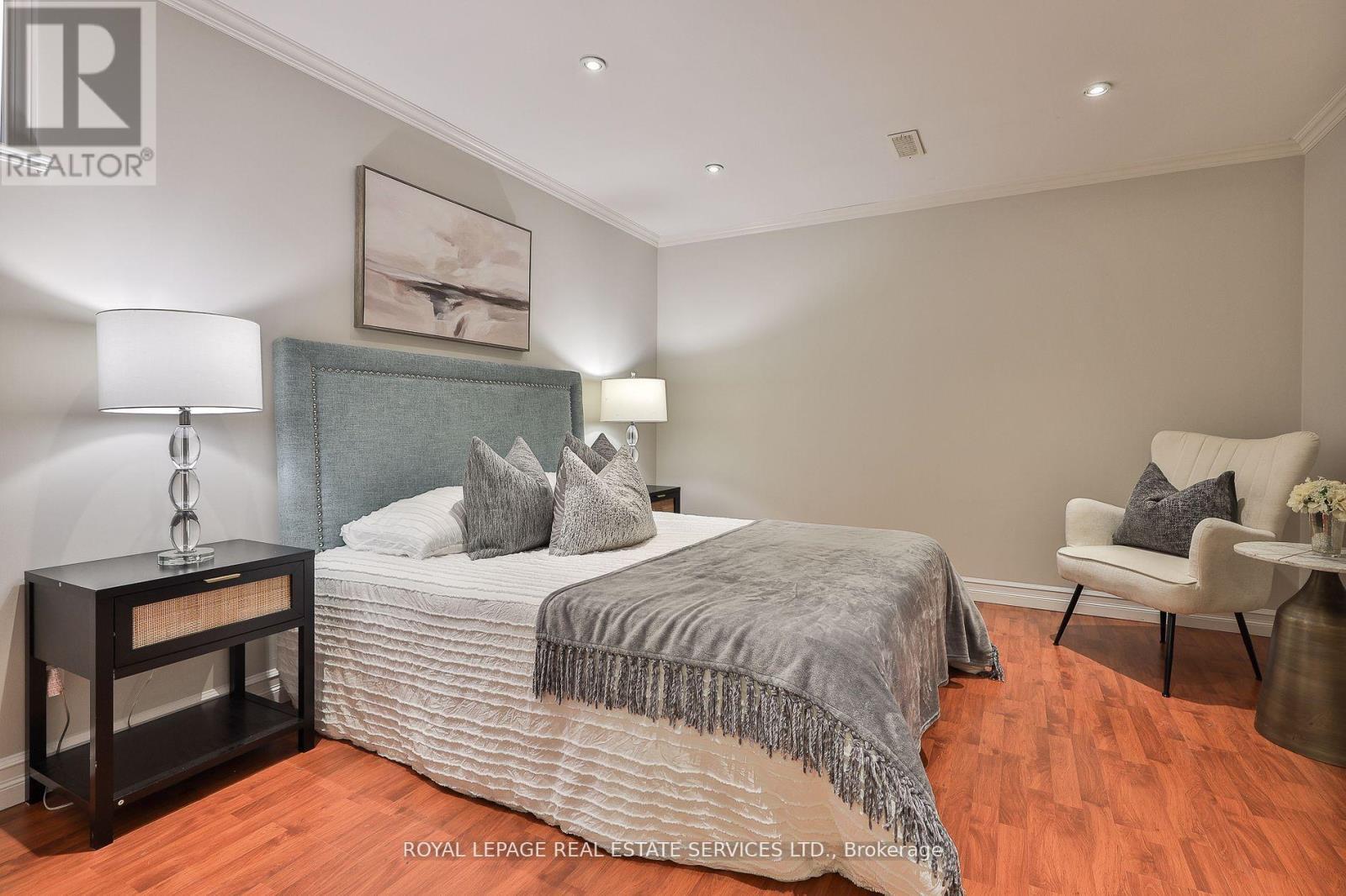 45 Doonaree Drive, Toronto, ON