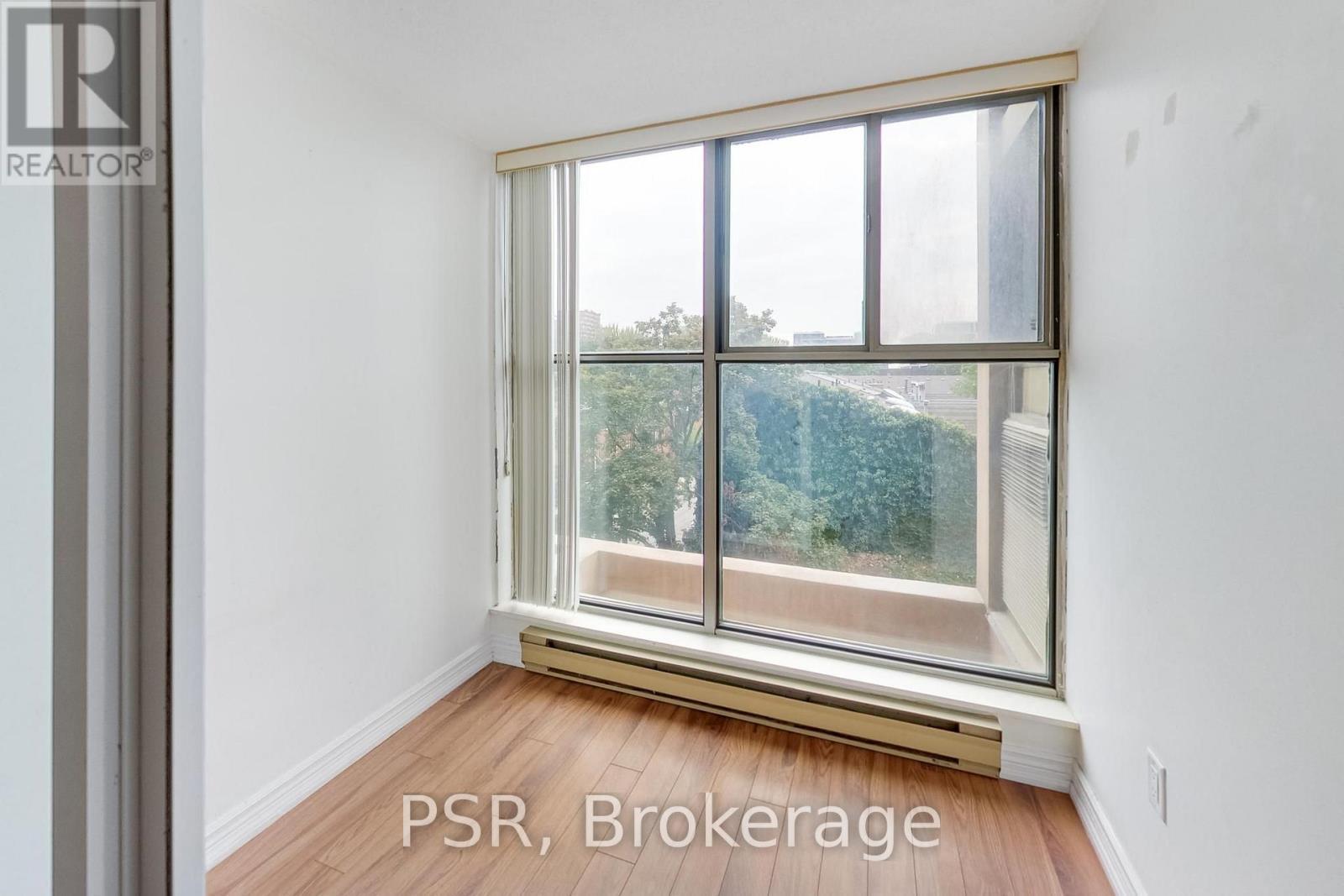 Den/Solarium - 510 - 65 Scadding Avenue, Toronto, ON