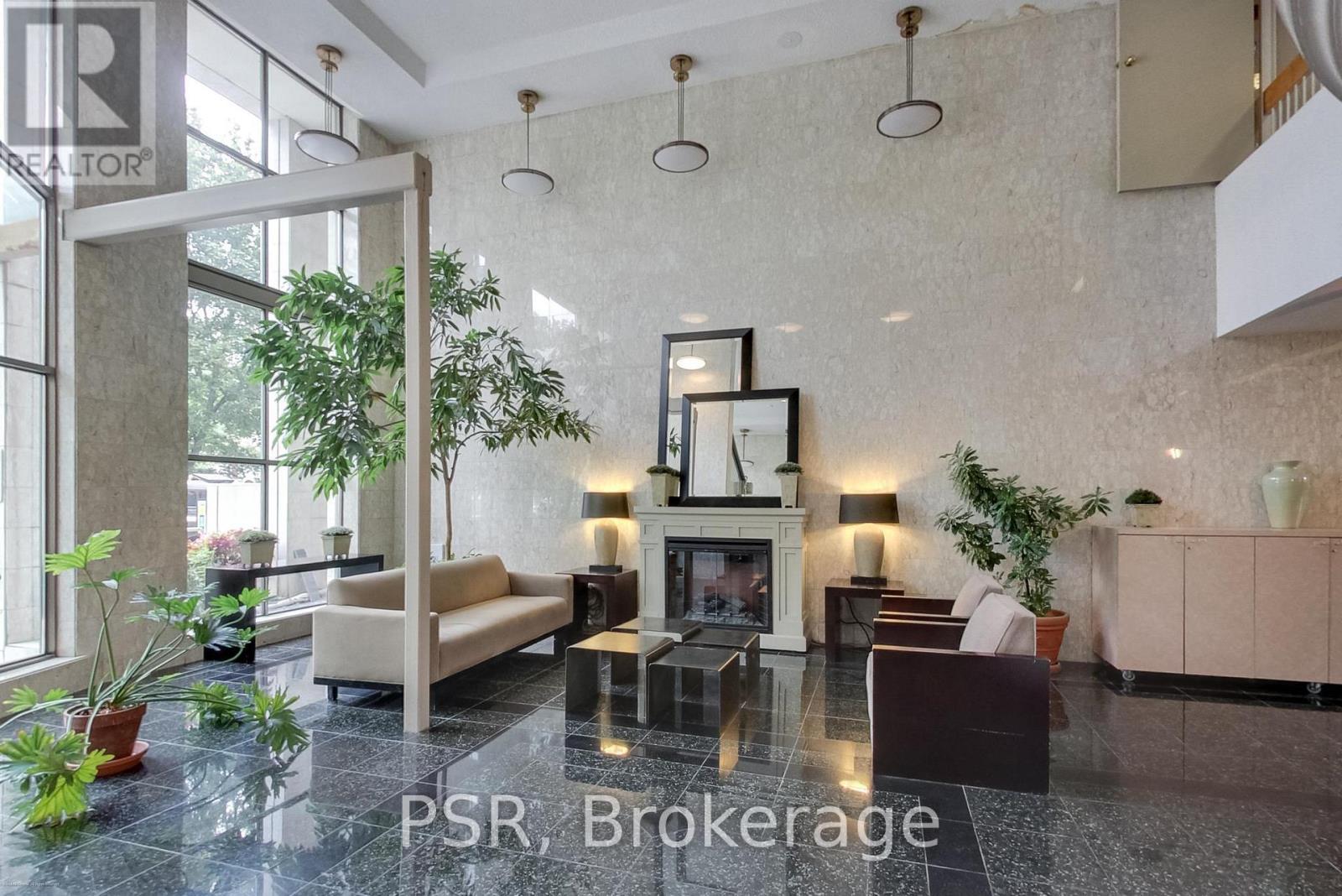 Lobby - 510 - 65 Scadding Avenue, Toronto, ON