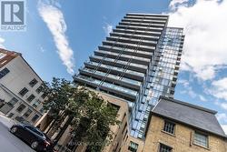 1210 - 105 GEORGE STREET Toronto, ON M5A 0L4
