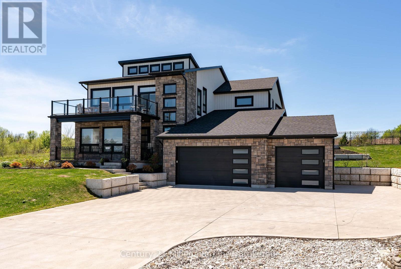 Front Exterior - 549 Punkinseed Lane, Georgian Bluffs, ON
