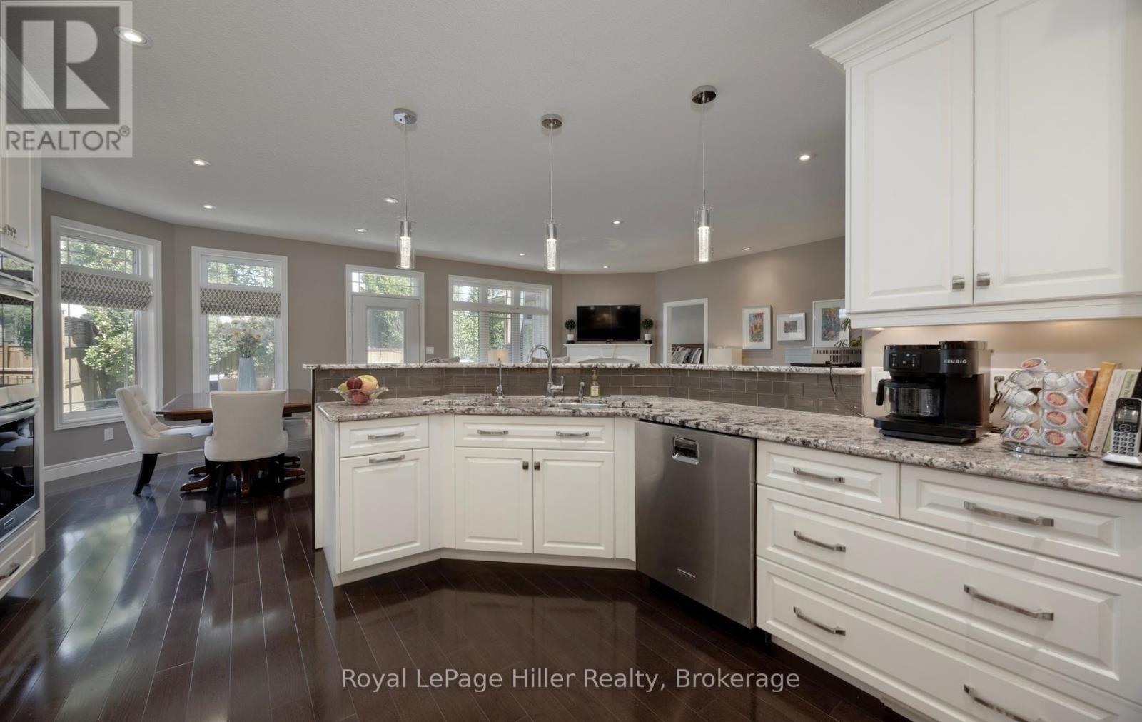 2 Findlay Place, Stratford, ON