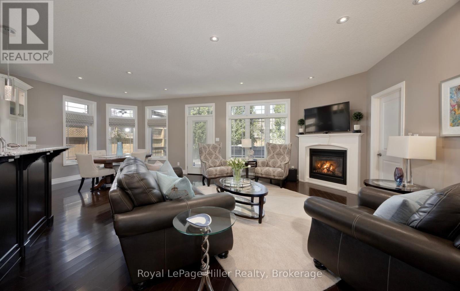 2 Findlay Place, Stratford, ON