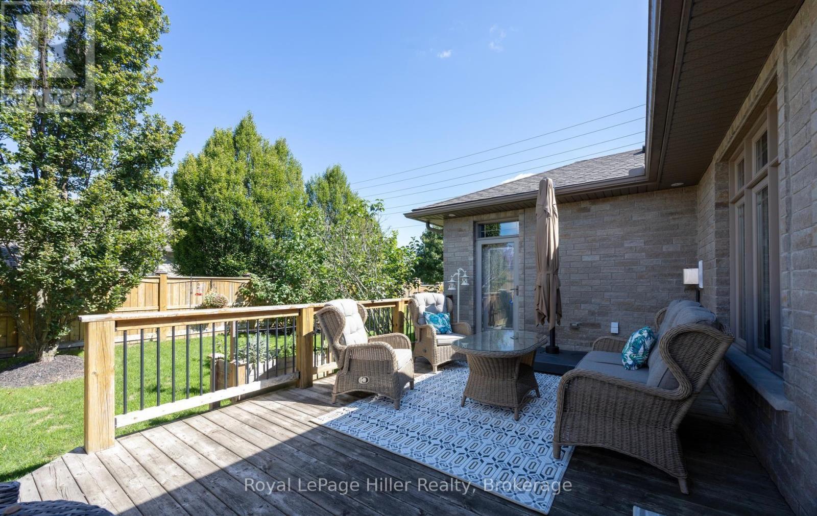 2 Findlay Place, Stratford, ON