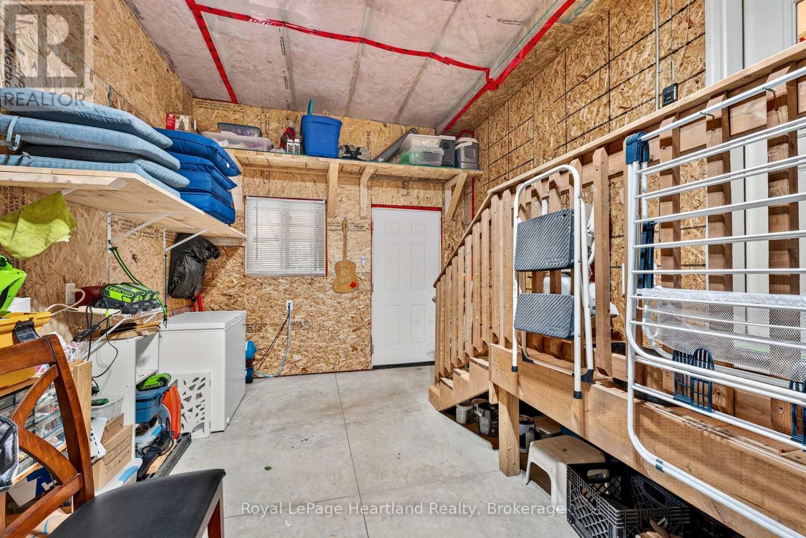 24 Kellestine Drive, Strathroy-Caradoc (Sw), ON