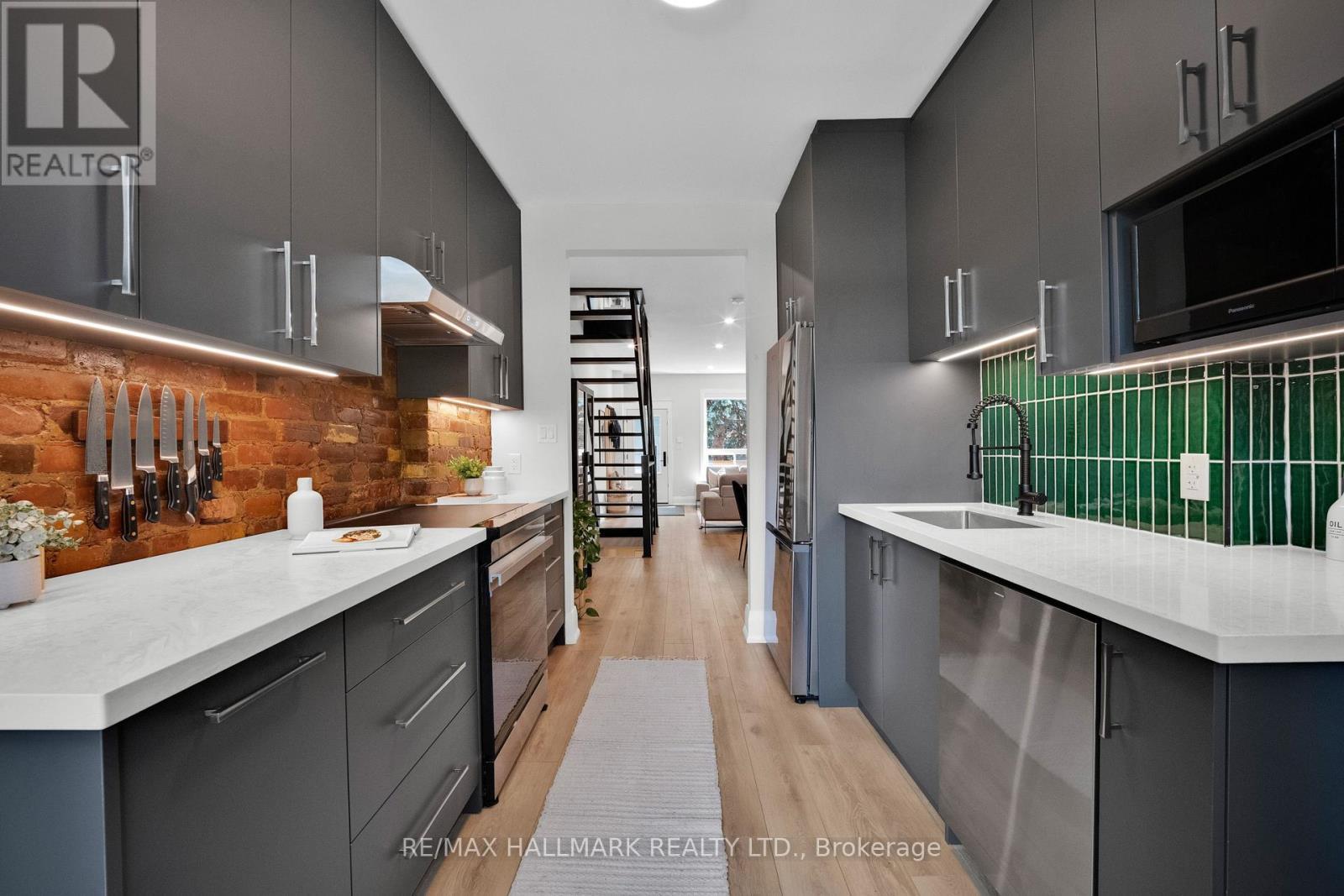 72 Hamilton Street, Toronto, ON