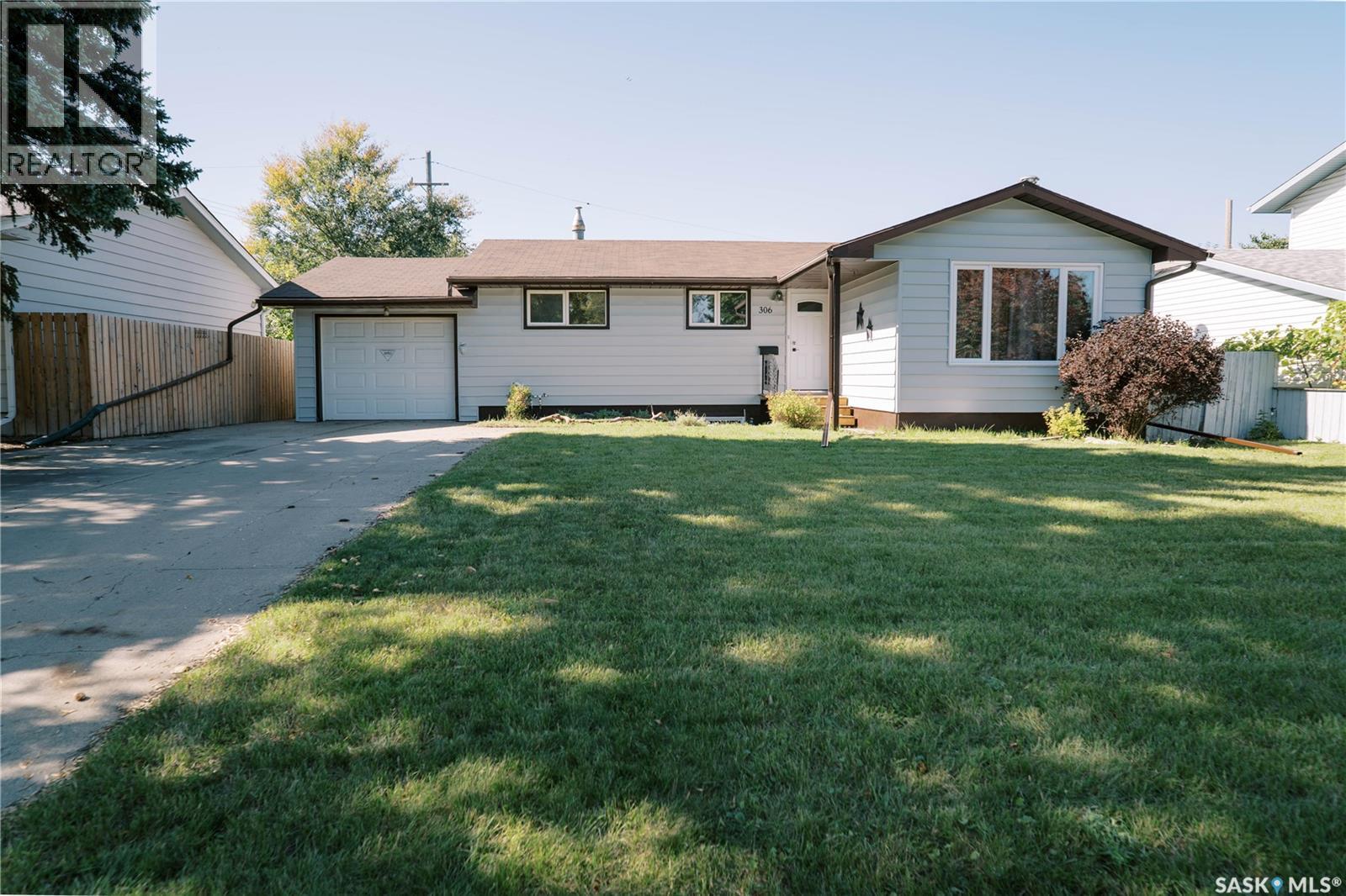306 Egbert Avenue, Saskatoon, SK