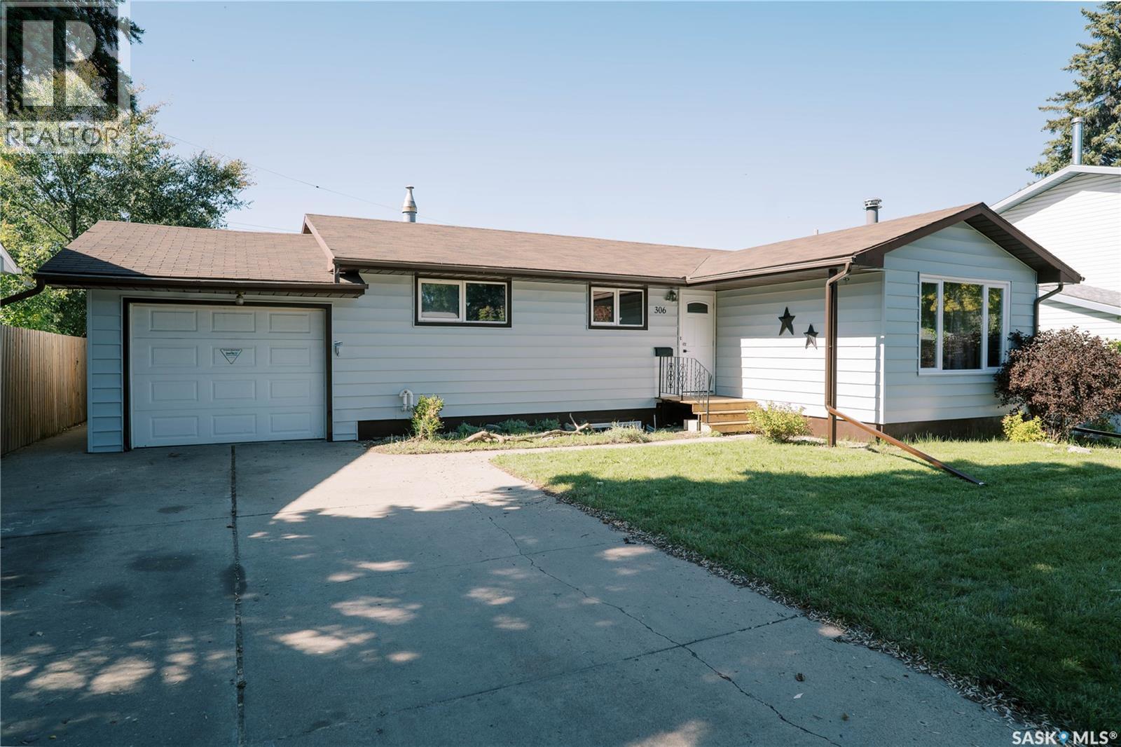 306 Egbert Avenue, Saskatoon, SK
