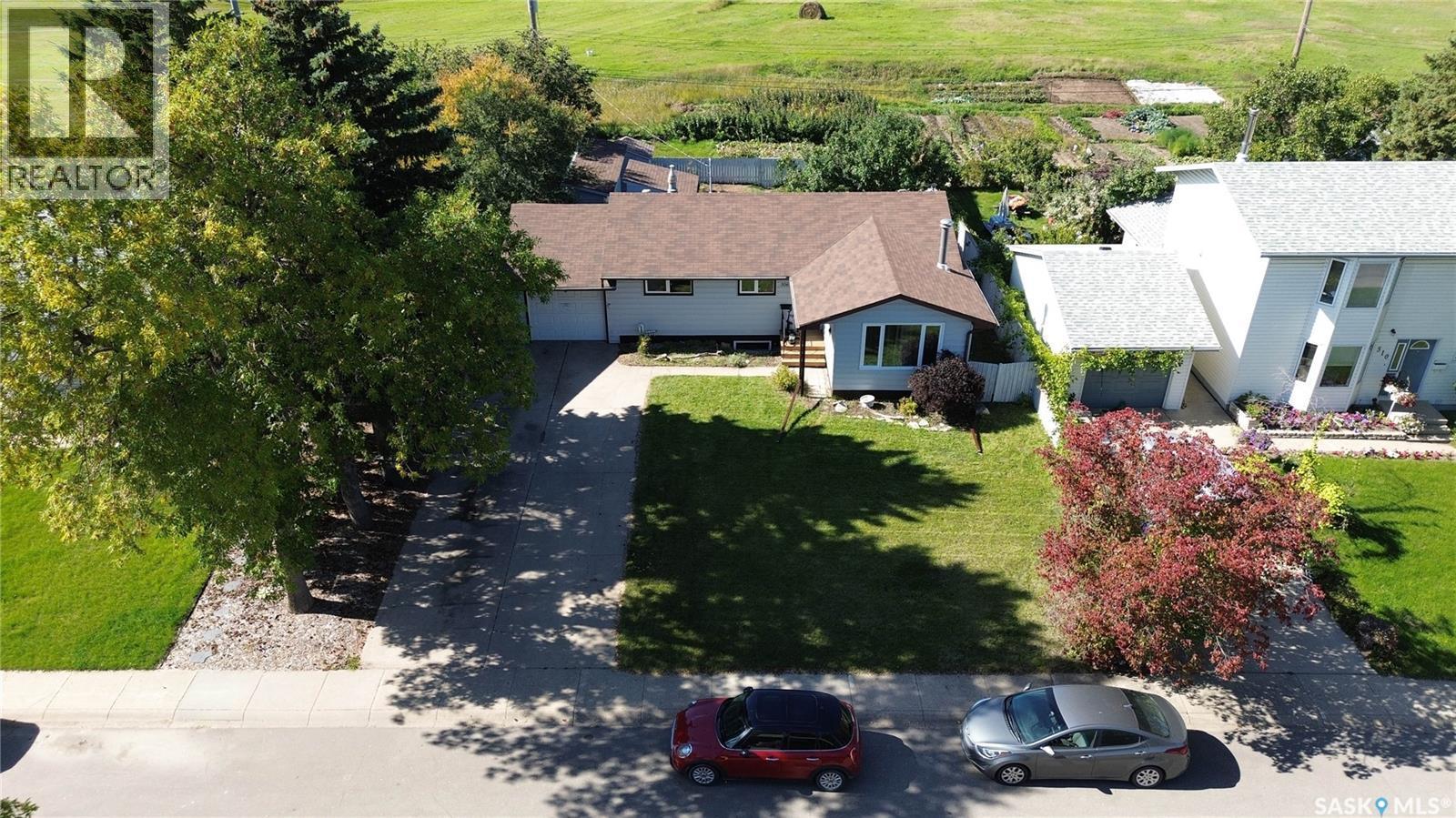 306 Egbert Avenue, Saskatoon, SK
