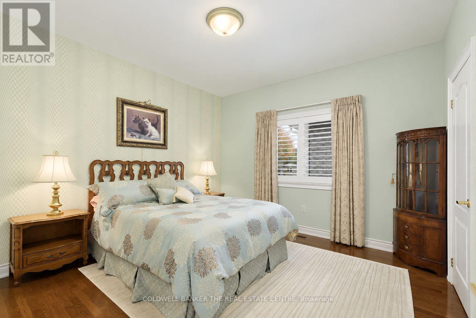 128 Carmela Avenue, Richmond Hill, ON