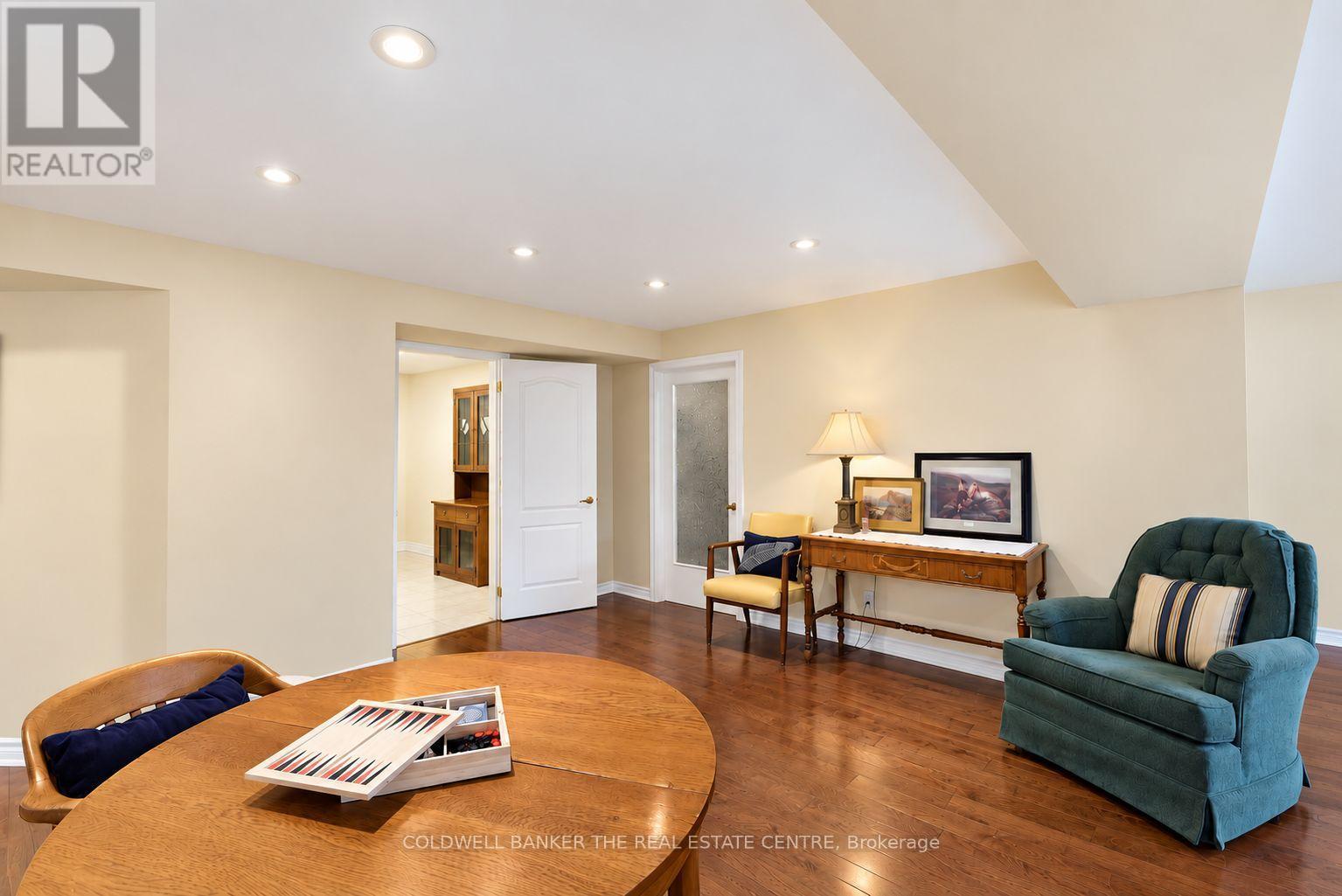 128 Carmela Avenue, Richmond Hill, ON
