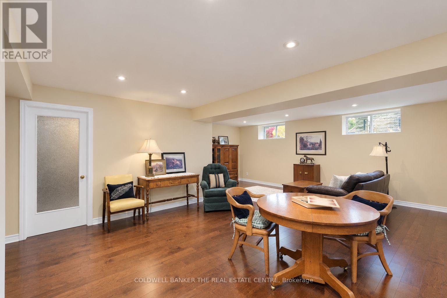 128 Carmela Avenue, Richmond Hill, ON