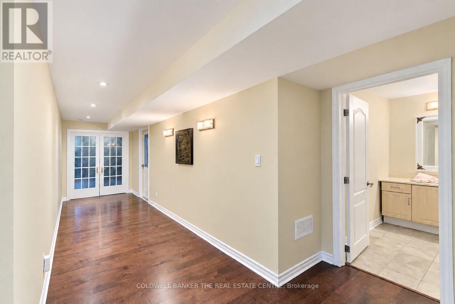 128 Carmela Avenue, Richmond Hill, ON