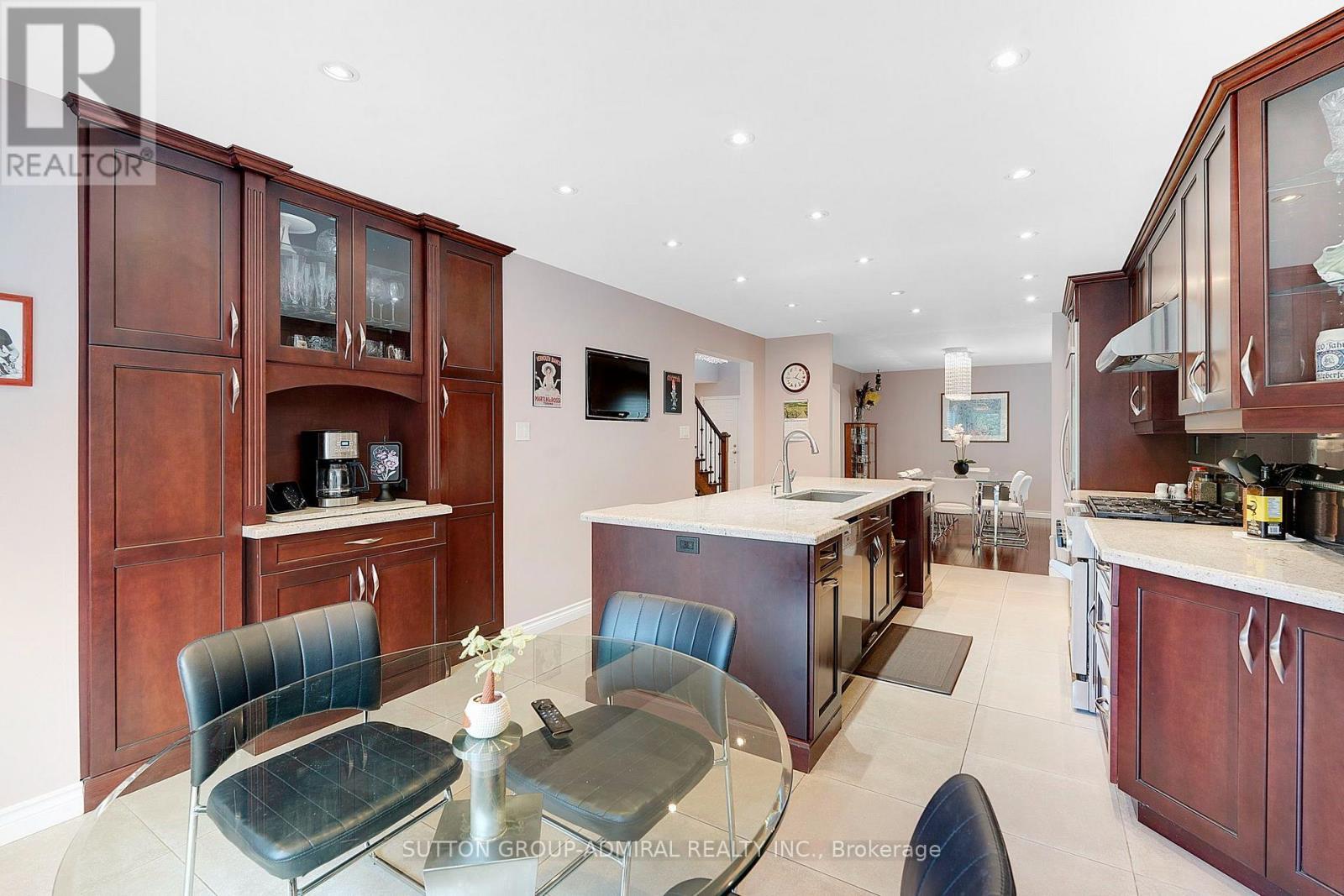 26 Albery Crescent, Aurora, ON