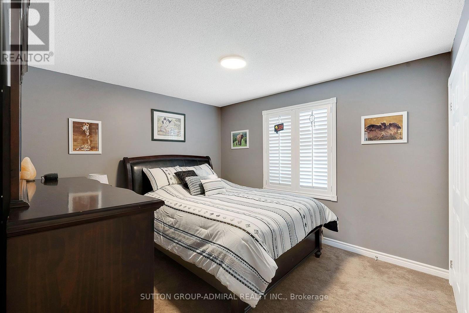 26 Albery Crescent, Aurora, ON