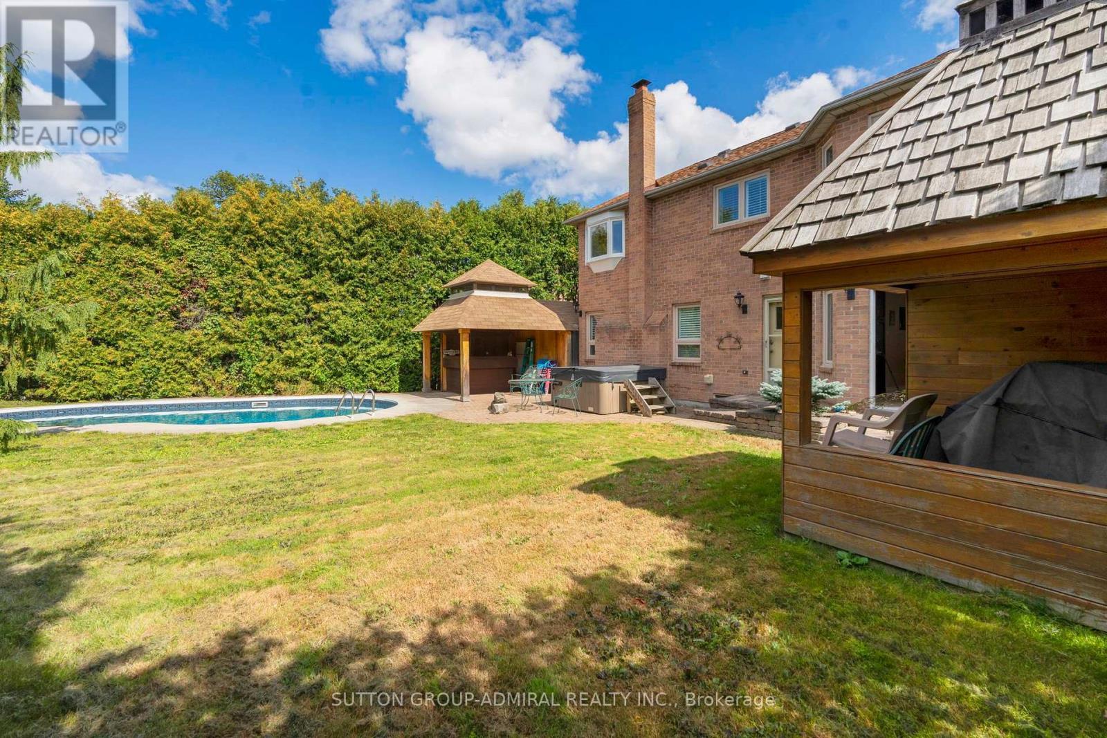 26 Albery Crescent, Aurora, ON