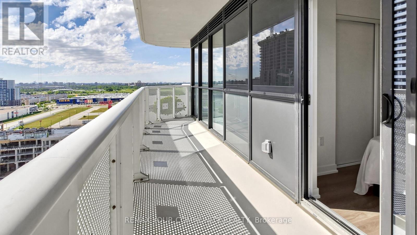 1702 - 225 Commerce Street, Vaughan, ON