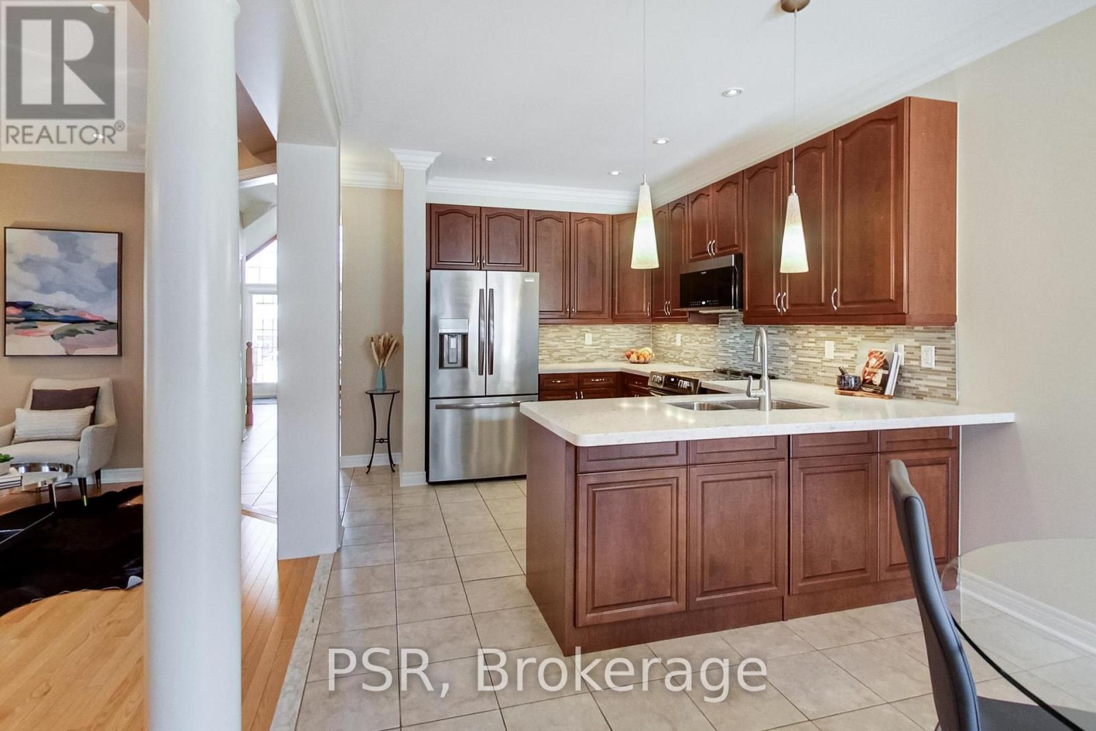 9 White Beach Crescent, Vaughan, ON
