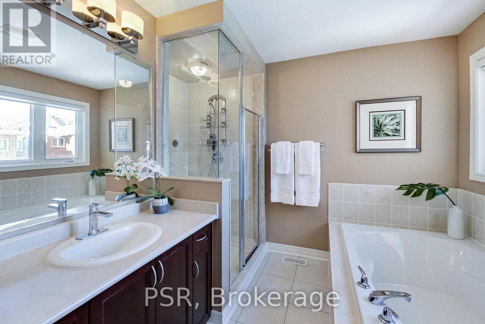 9 White Beach Crescent, Vaughan, ON