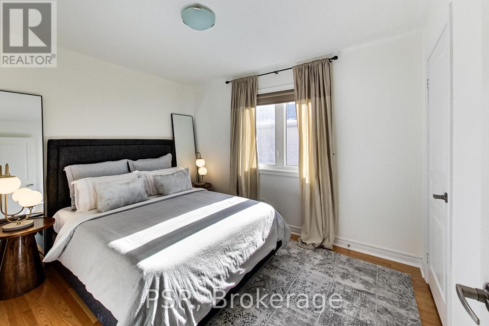 9 White Beach Crescent, Vaughan, ON