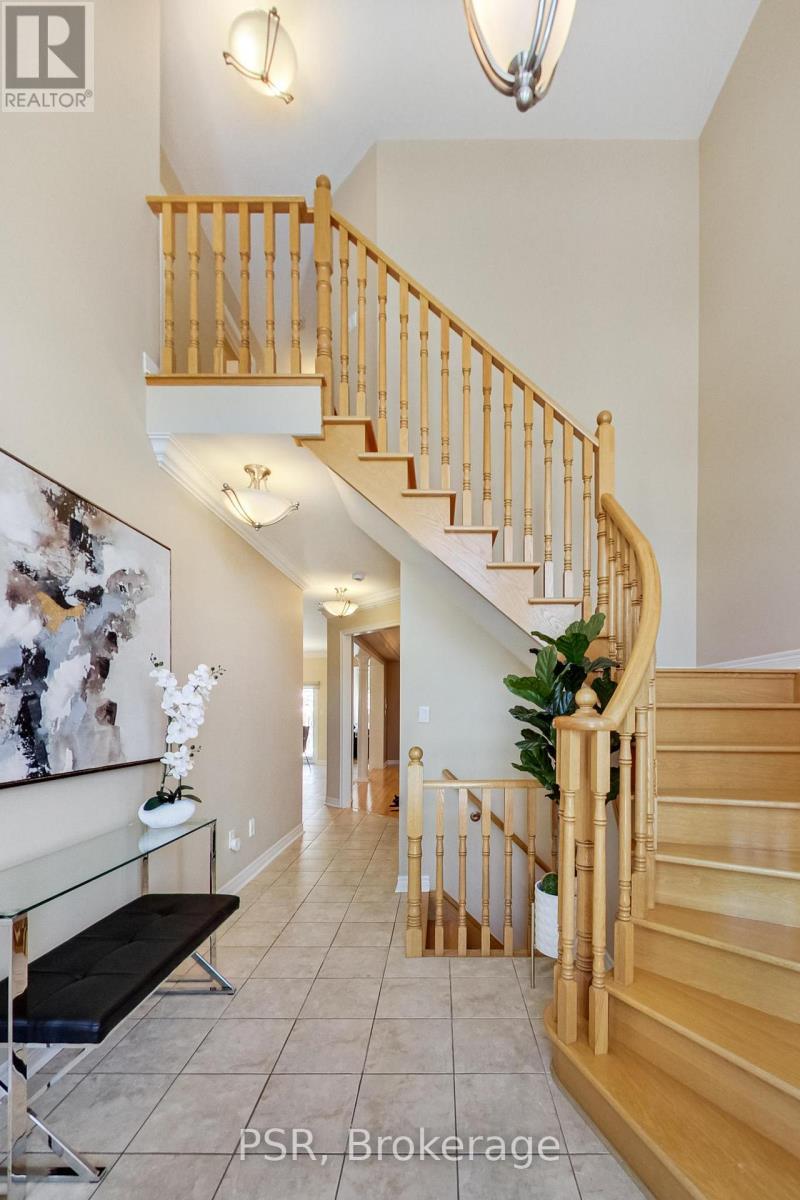 9 White Beach Crescent, Vaughan, ON