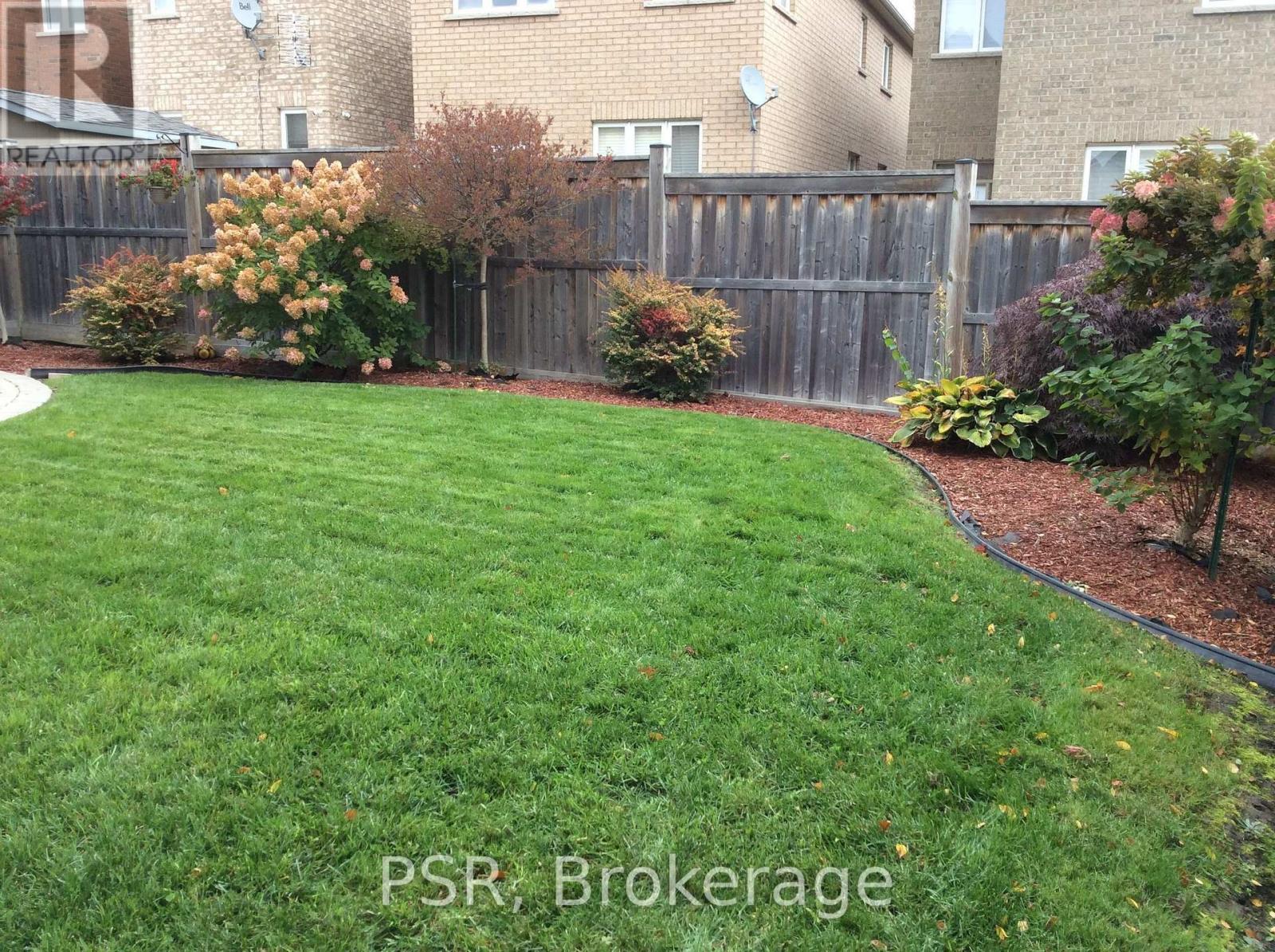 9 White Beach Crescent, Vaughan, ON