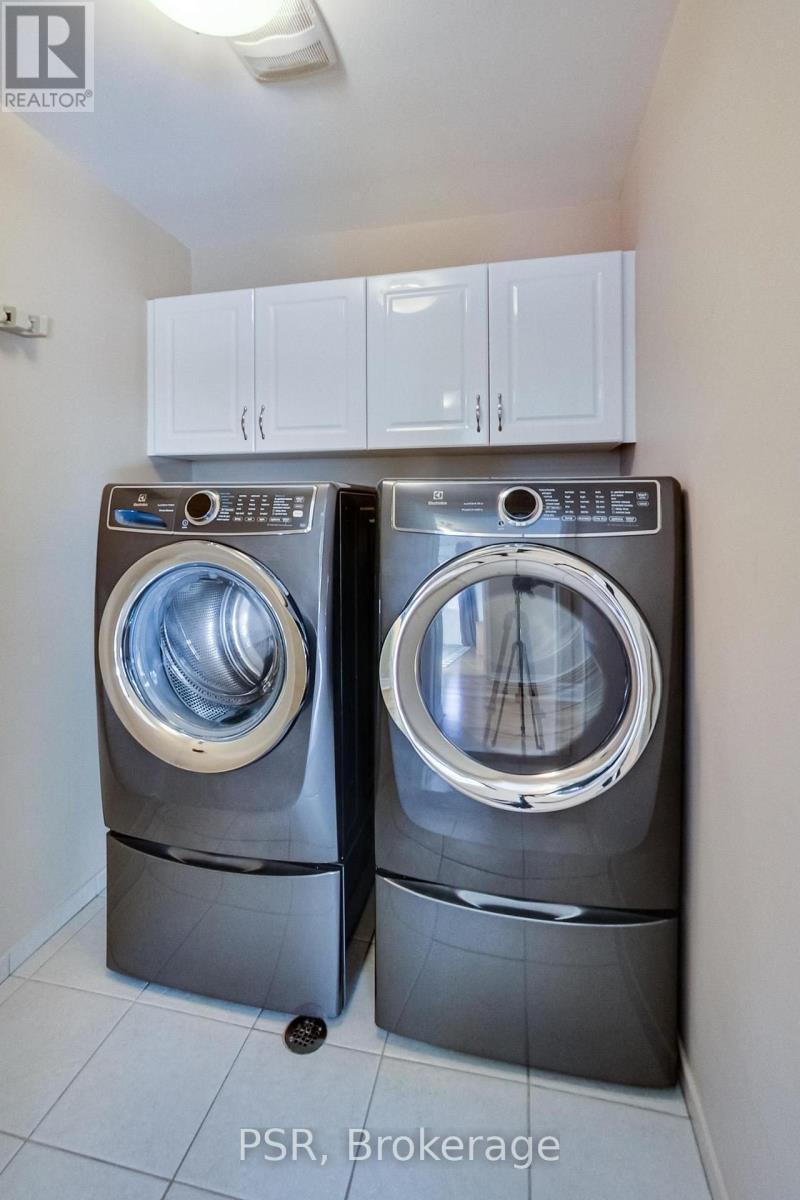 9 White Beach Crescent, Vaughan, ON