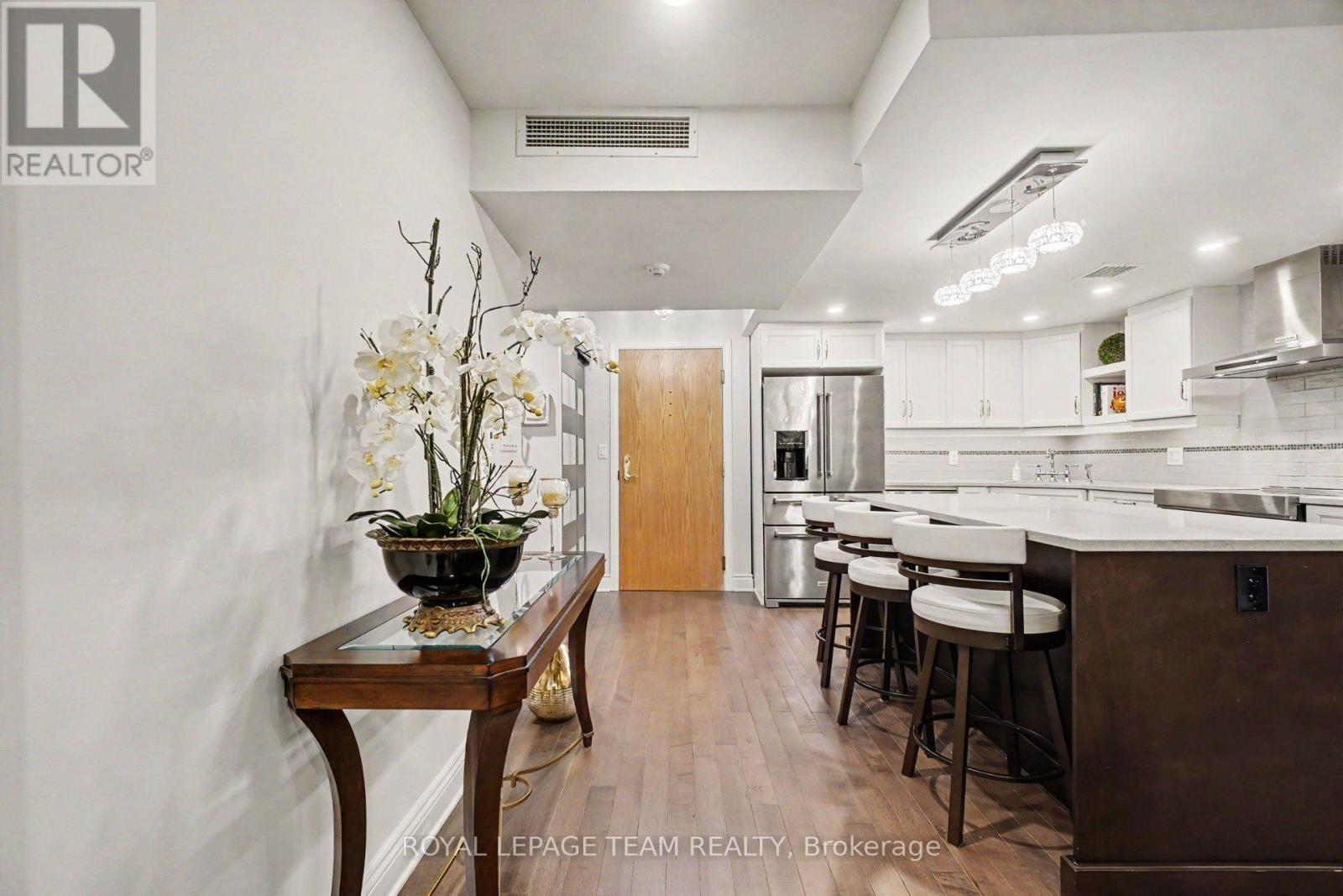 A4 - 3099 Carling Avenue N, Ottawa, ON