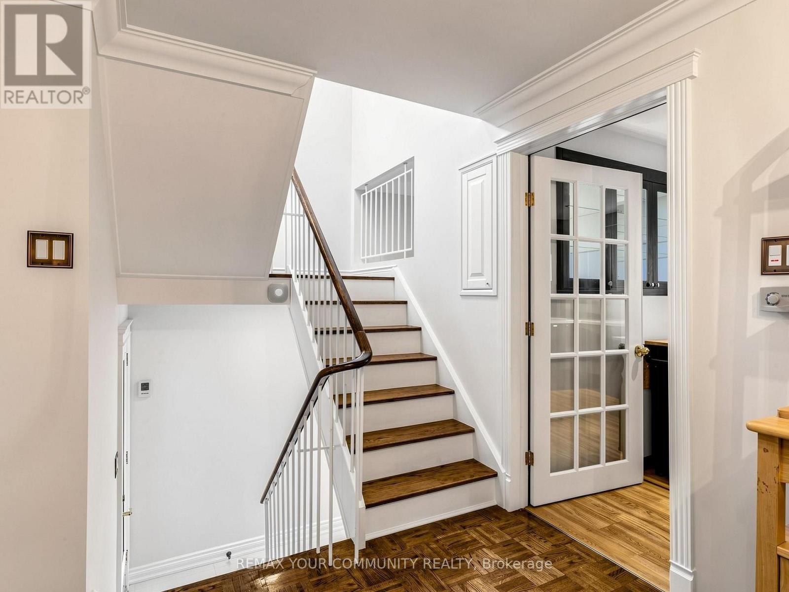 75 St. Andrews Court, Aurora, ON