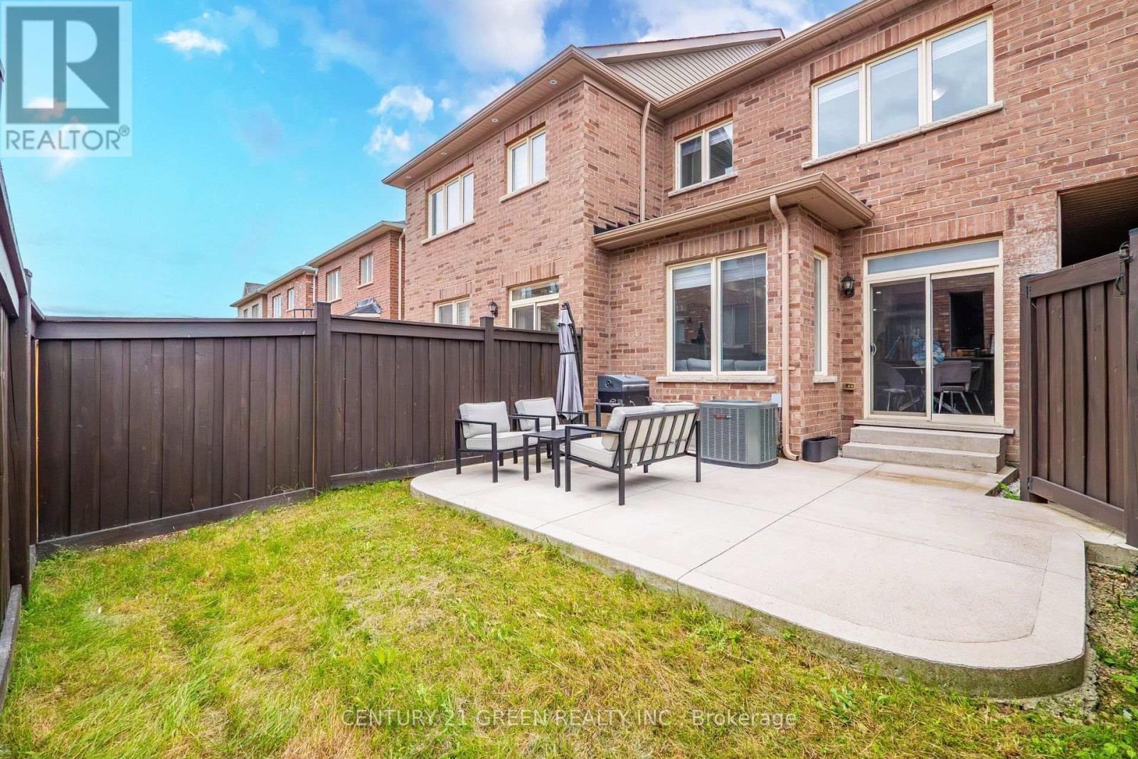 27 Padbury Trail, Brampton, ON