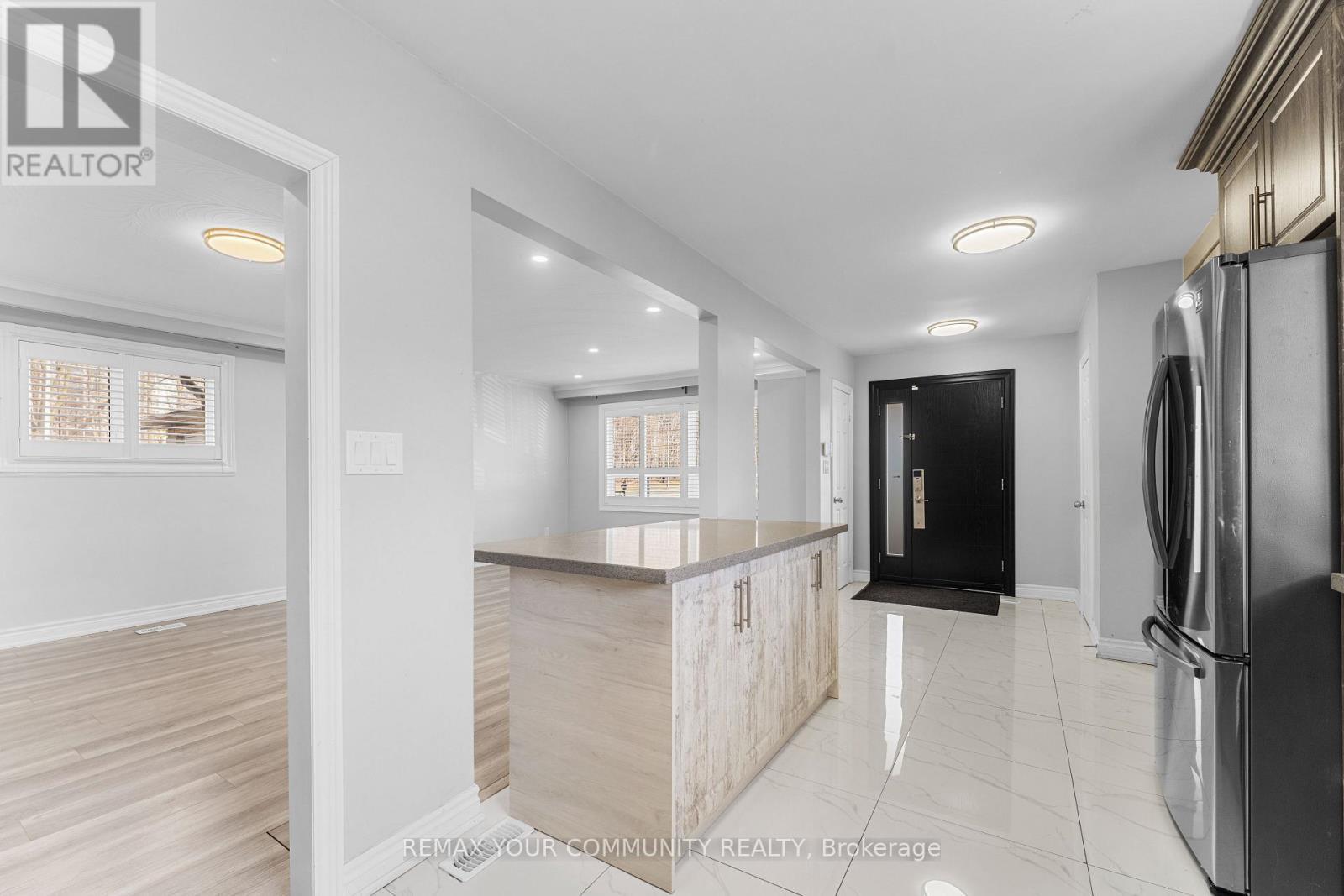 54 Saratoga Drive, Toronto, ON